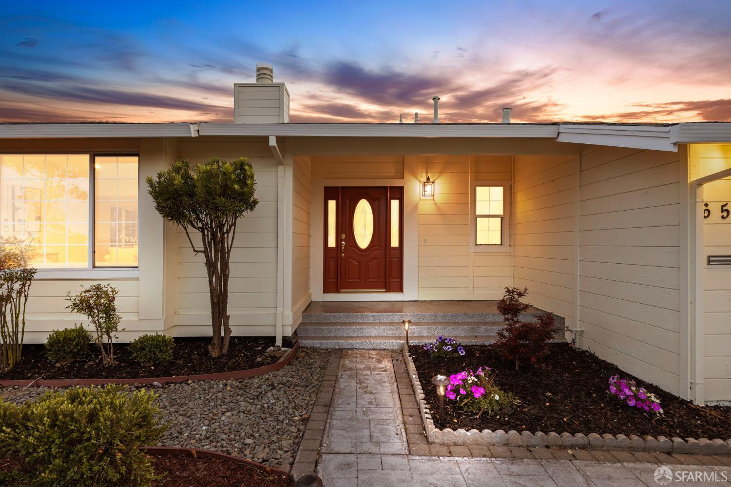 656 Spar Drive