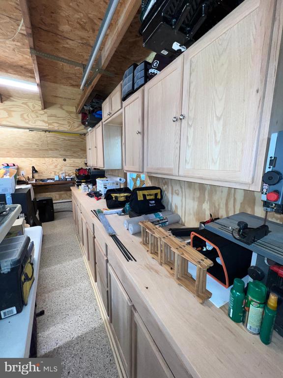 8072 MARTIN LANE