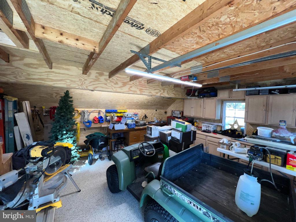 8072 MARTIN LANE