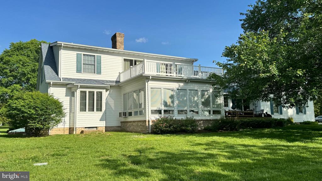 8072 MARTIN LANE