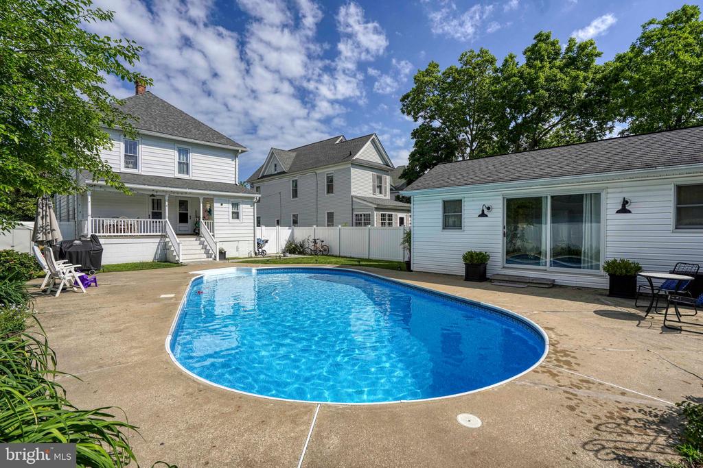 104 WEST END AVENUE