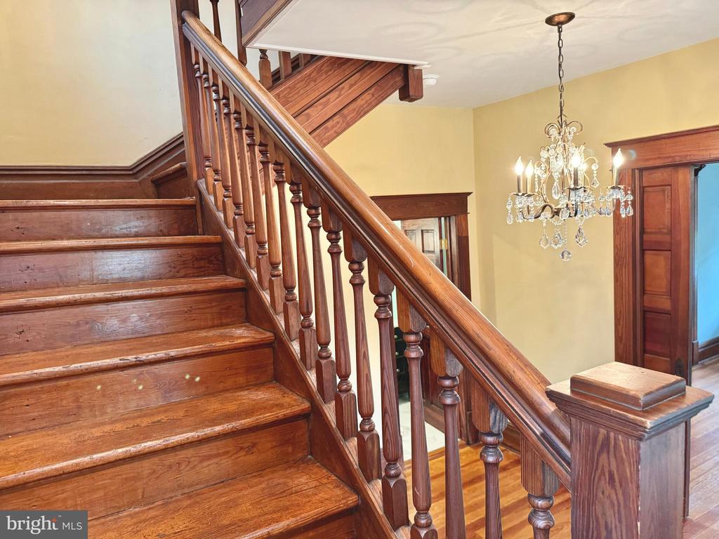 107 POPLAR STREET