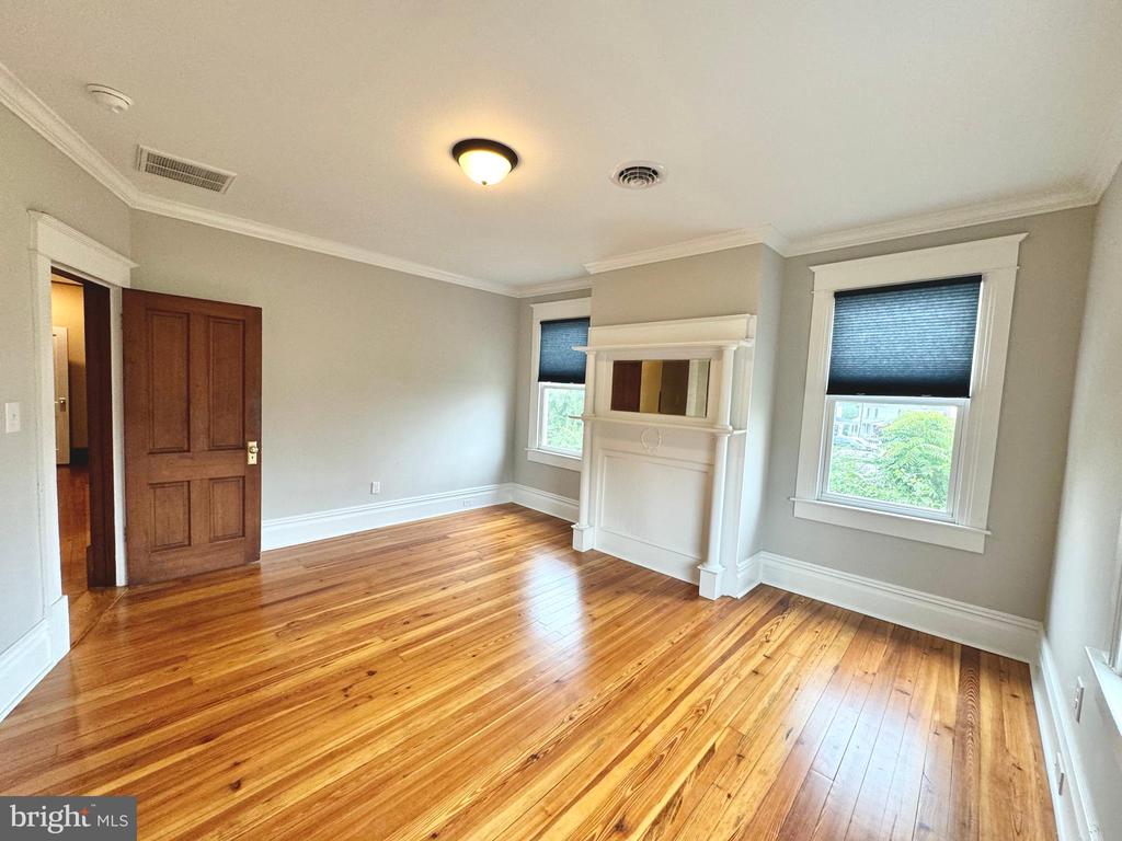 107 POPLAR STREET
