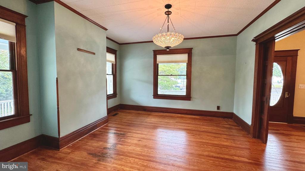 107 POPLAR STREET