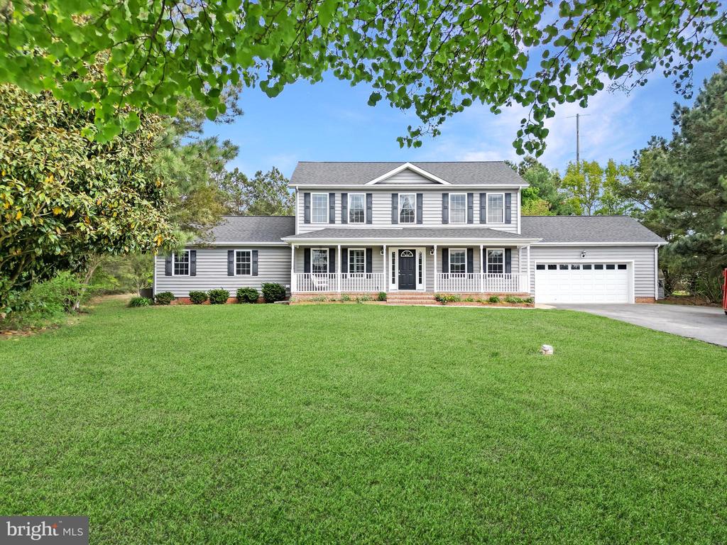 5716 GOOSE FEATHER LANE