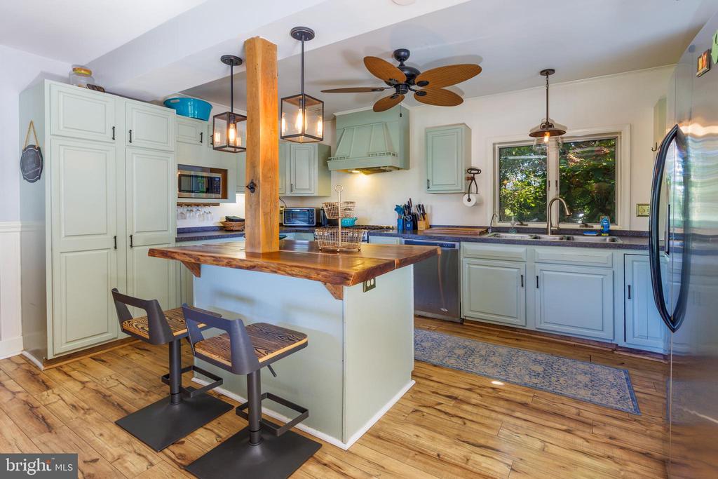 8478 JANE LOWE ROAD