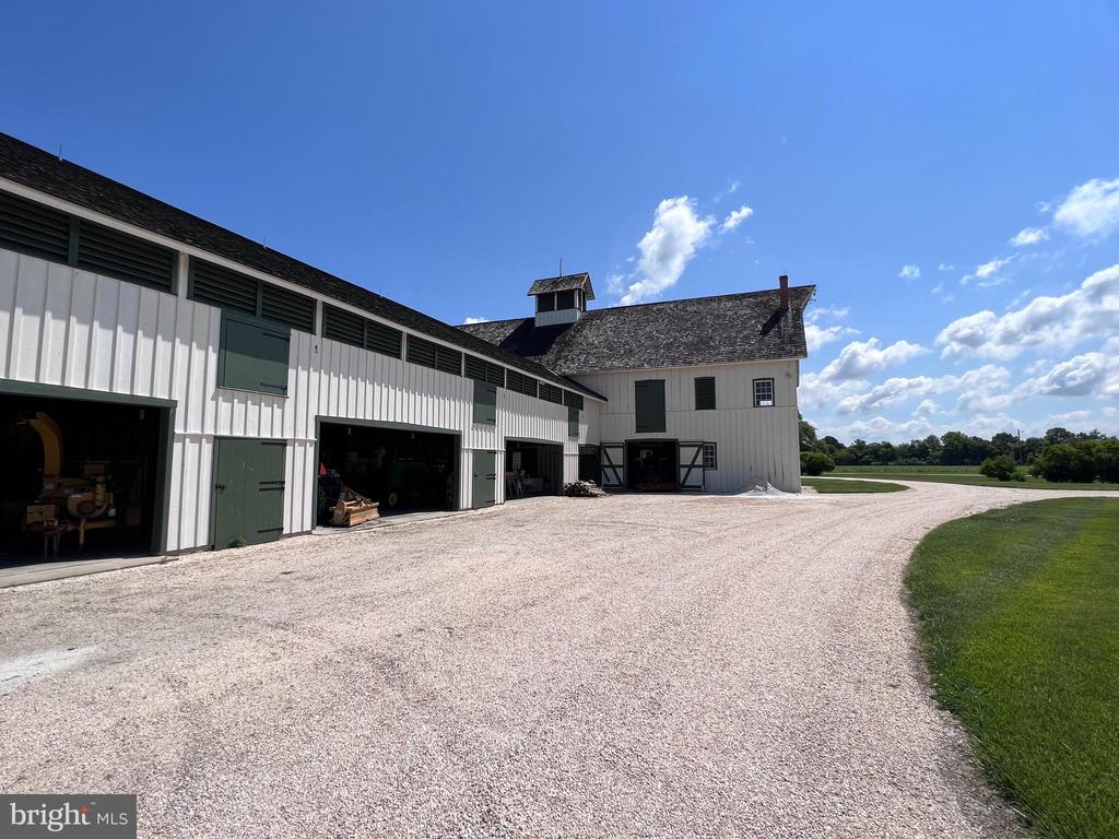 27295 SOUTHSIDE ISLAND CREEK ROAD