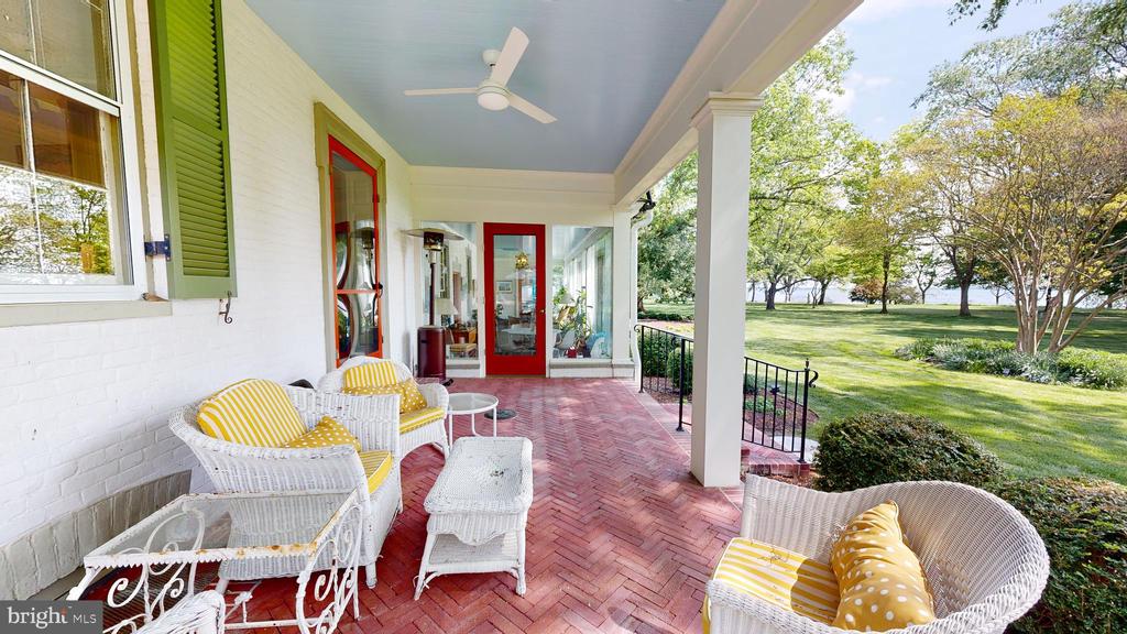 27295 SOUTHSIDE ISLAND CREEK ROAD
