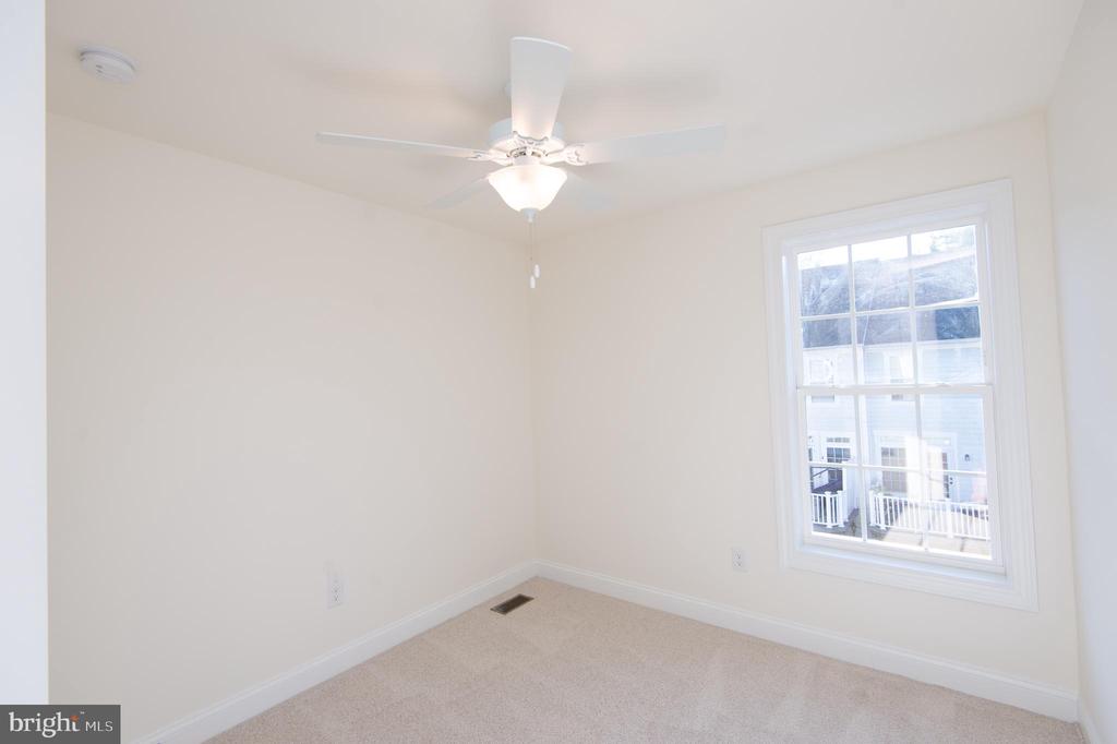 300 DIXON STREET Unit: 202