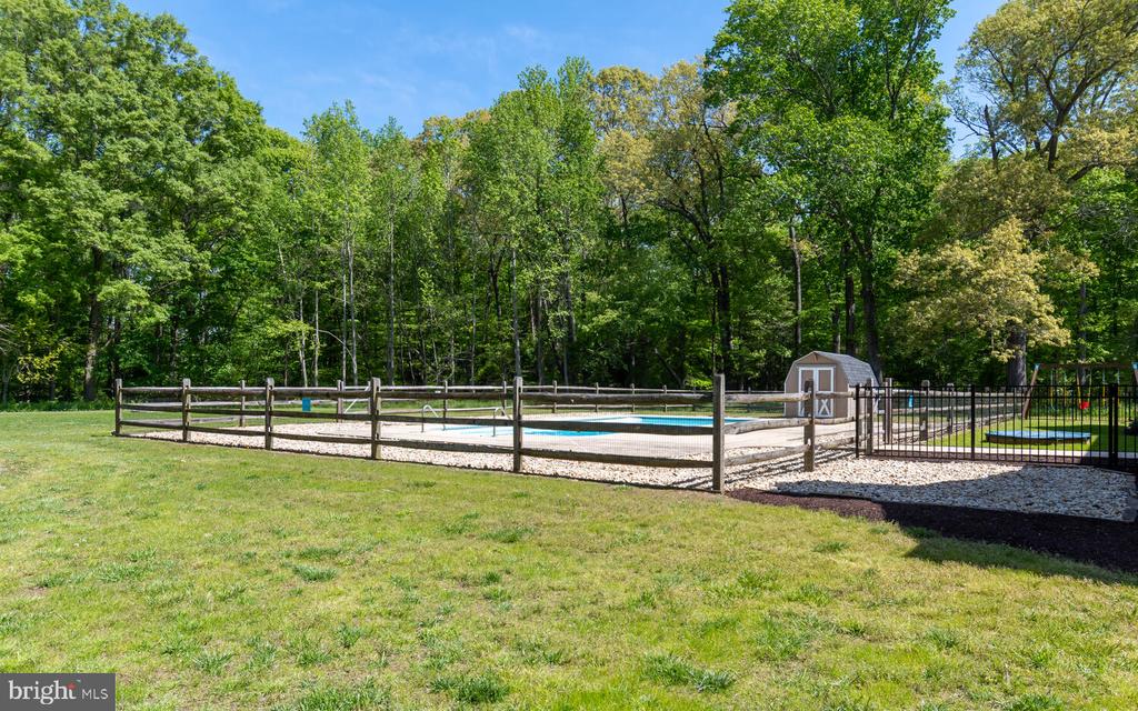 9274 ROCKCLIFF DRIVE