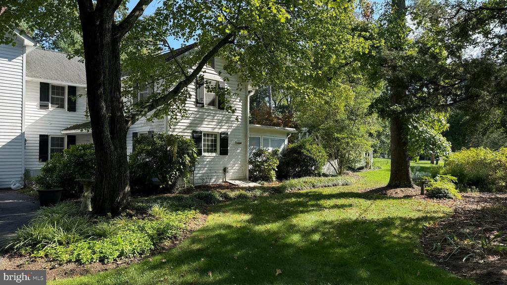 7583 TRED AVON CIRCLE