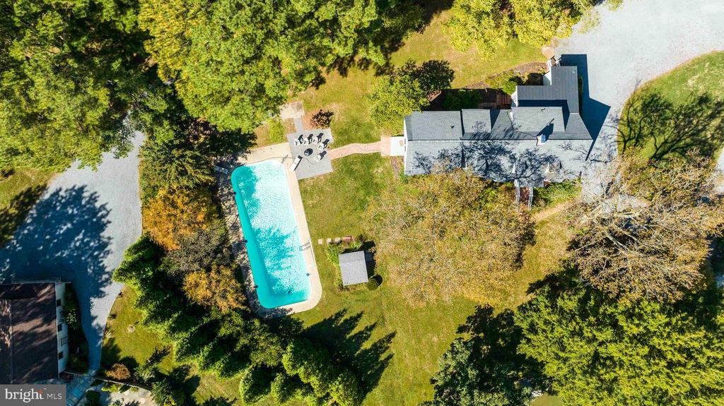 27303 BAILEYS NECK ROAD