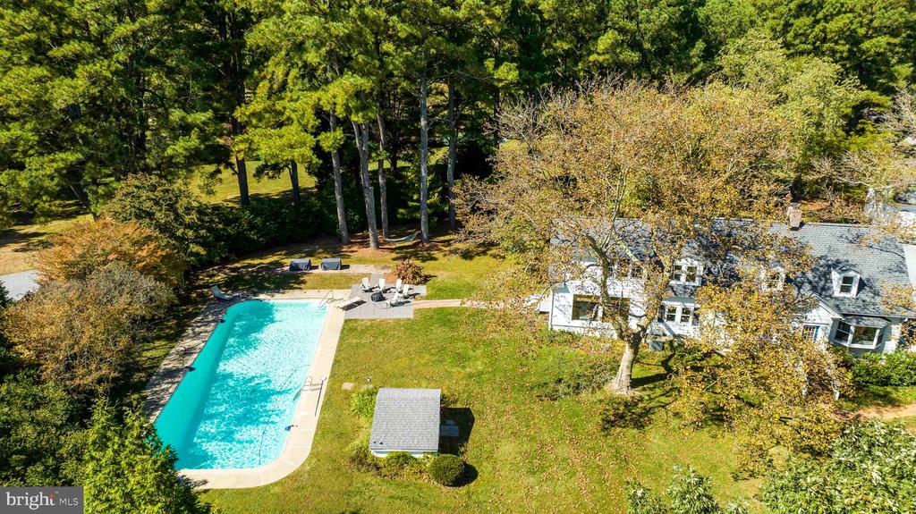 27303 BAILEYS NECK ROAD