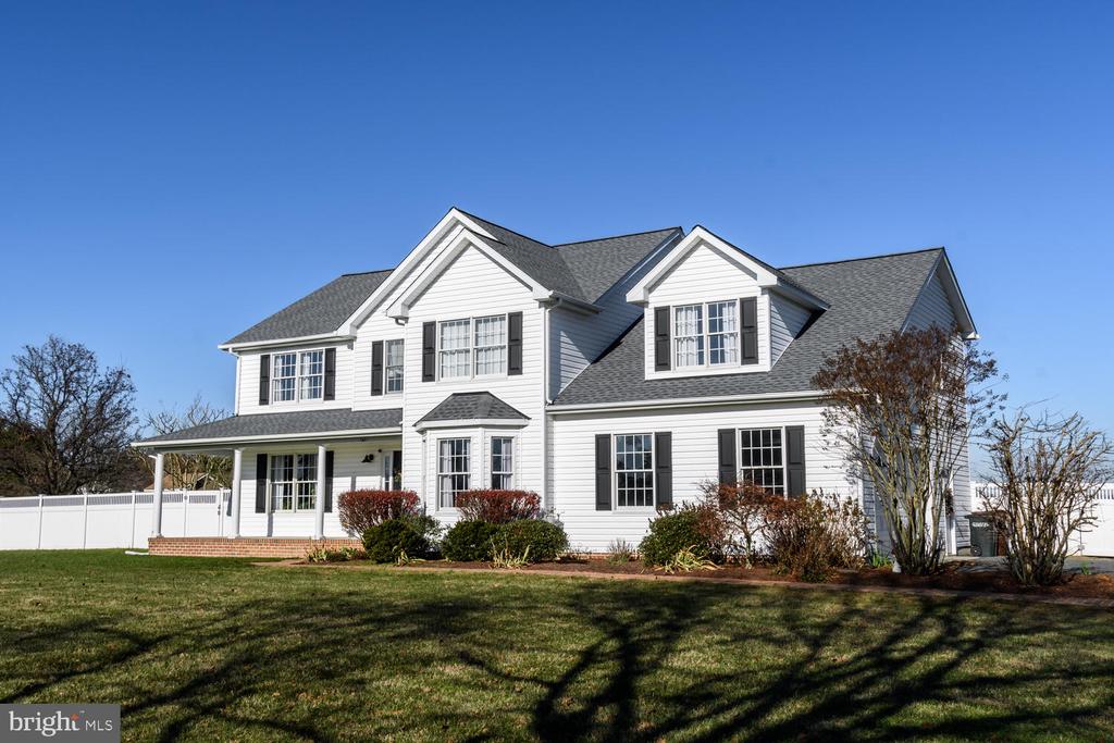 5479 WELLINGTON DRIVE