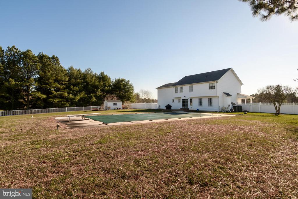 5479 WELLINGTON DRIVE