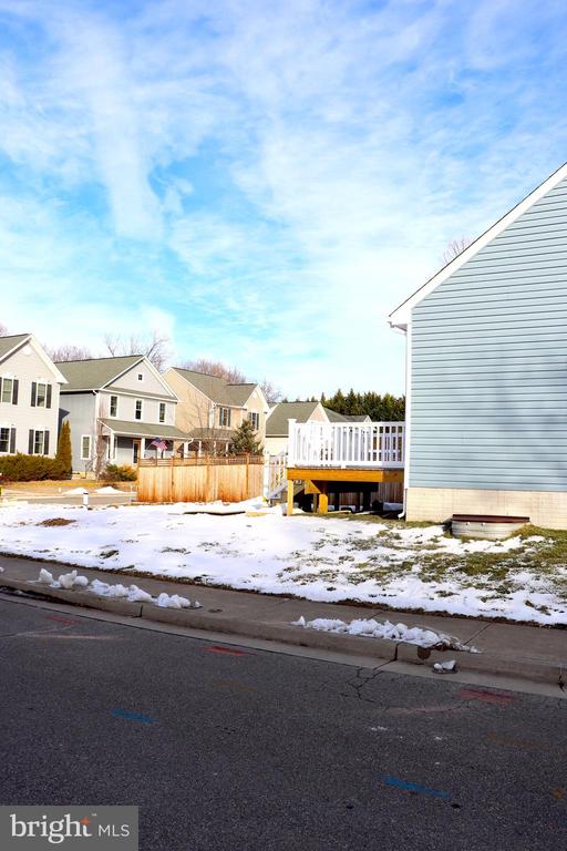 311 SALMON AVENUE