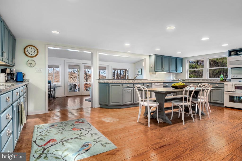 33506 TUCKAHOE RIVER ROAD