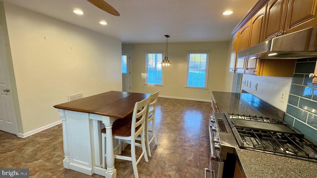 5528 MARLAN DRIVE