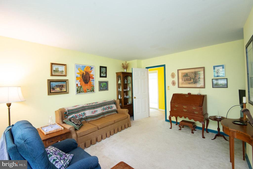 6456 FAIRWAY LANE