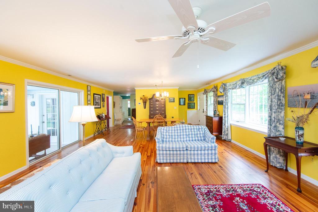 6456 FAIRWAY LANE