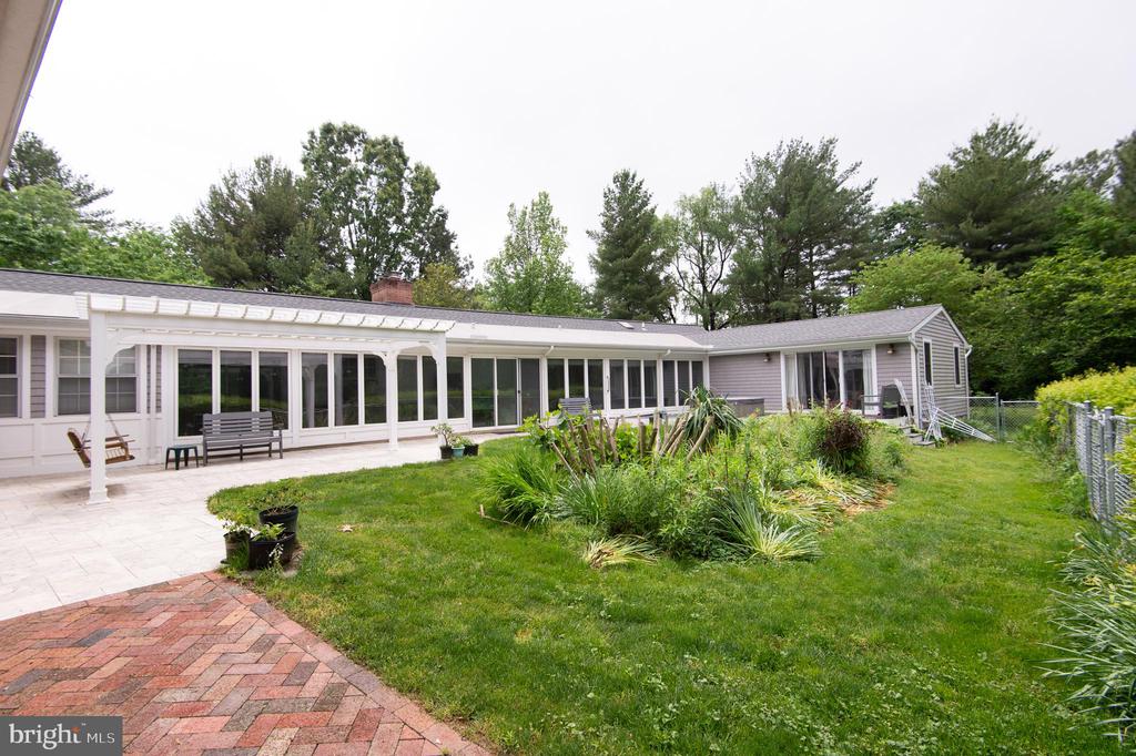 6456 FAIRWAY LANE