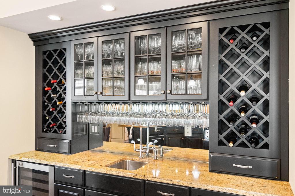 24390 DEEP NECK FARM LANE