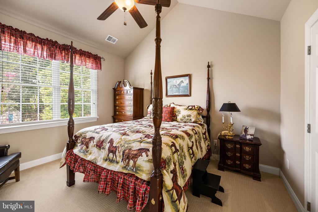 24390 DEEP NECK FARM LANE