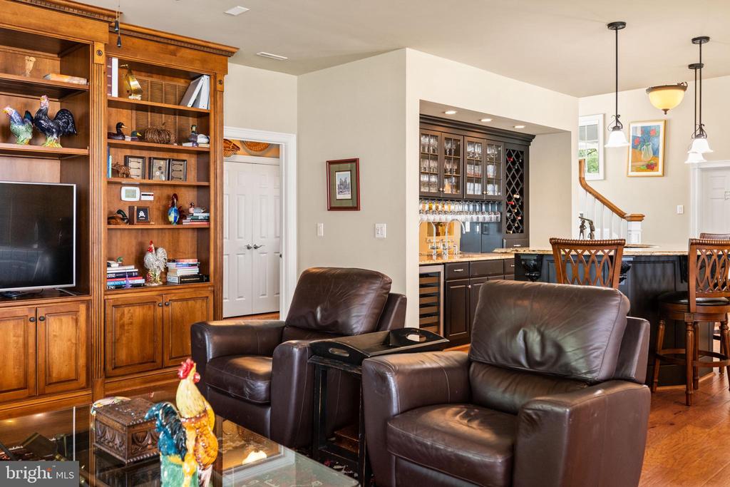 24390 DEEP NECK FARM LANE
