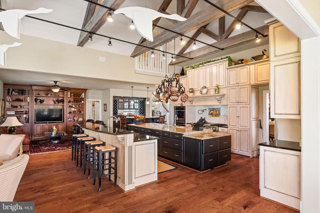 24390 DEEP NECK FARM LANE