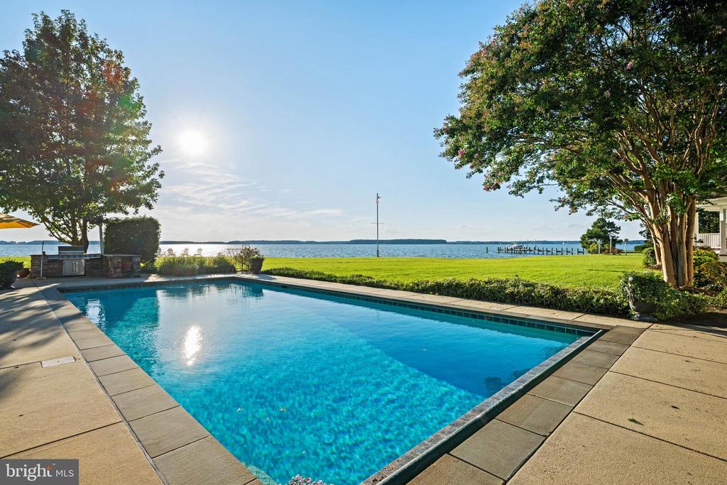 24390 DEEP NECK FARM LANE