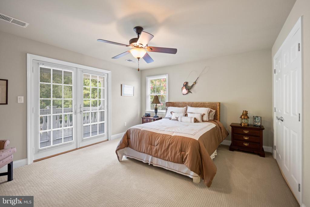 24390 DEEP NECK FARM LANE