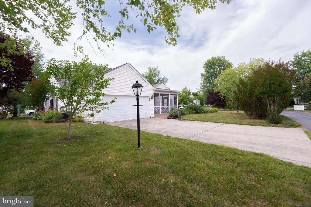 7449 KEVIN AVENUE