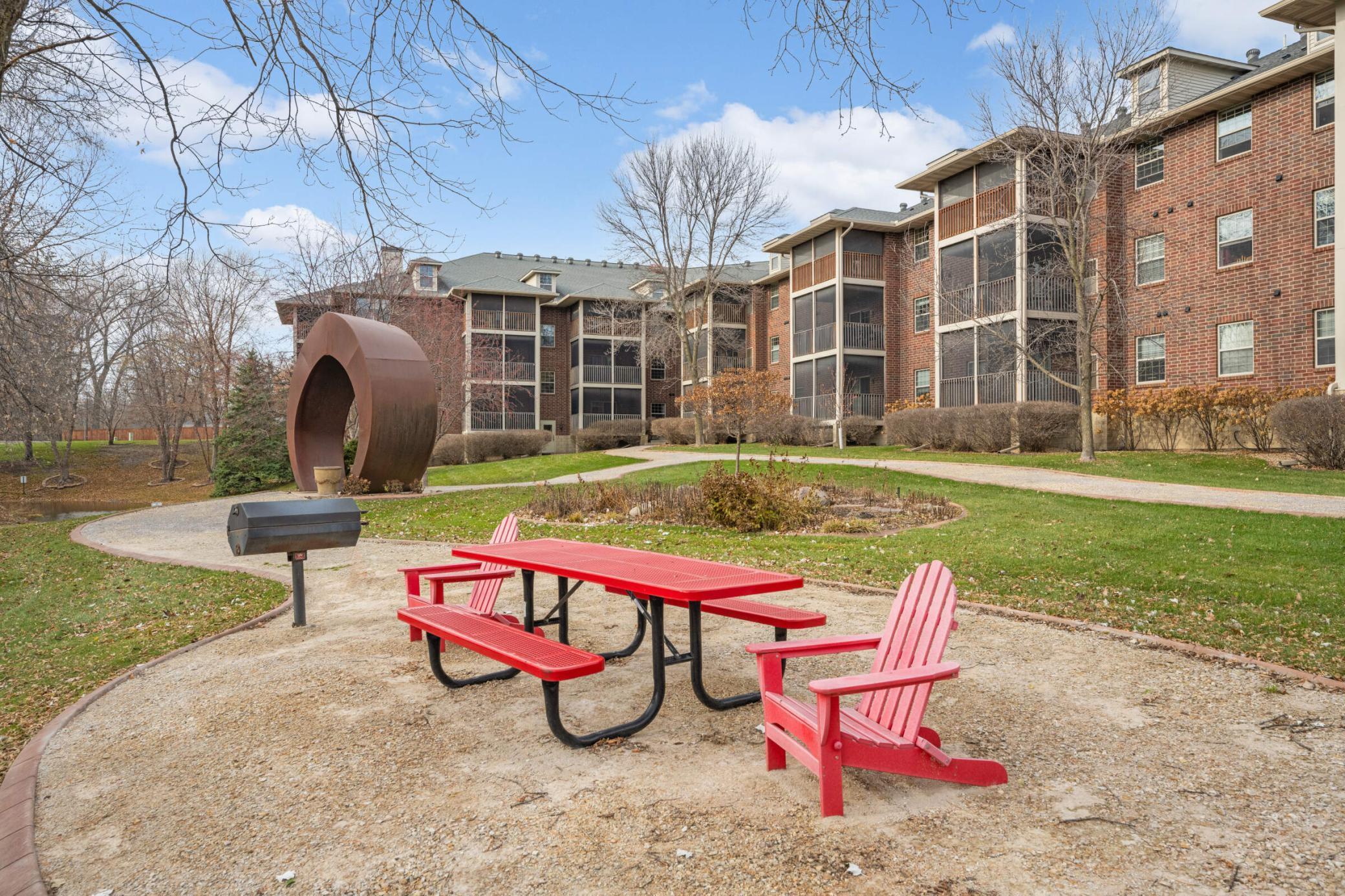 1350 Douglas Drive N Unit: 213