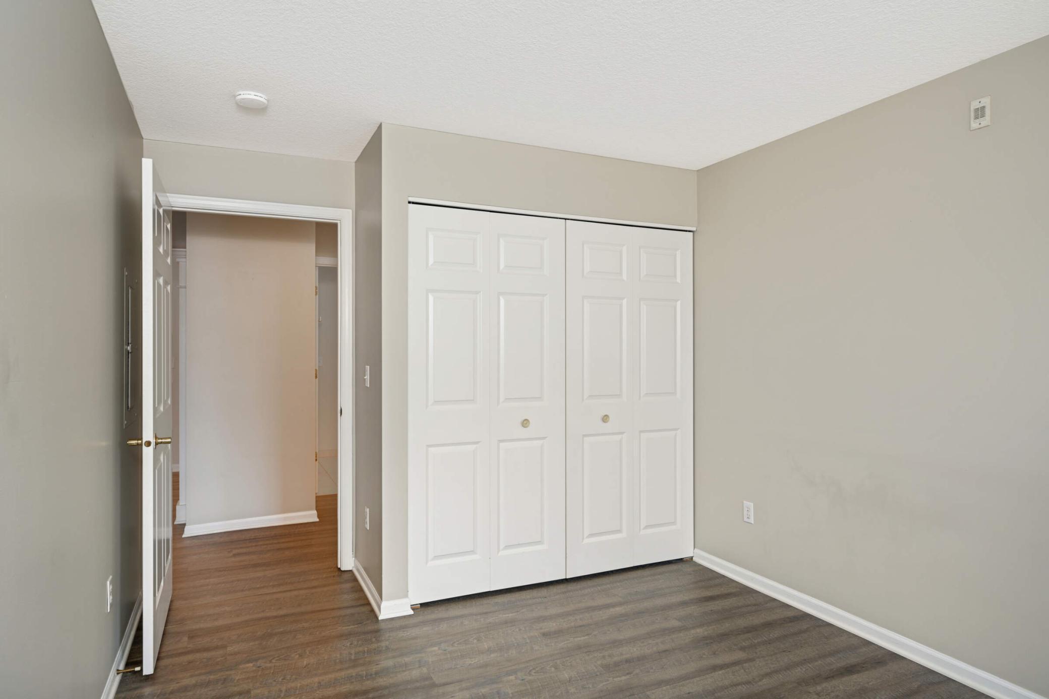 1350 Douglas Drive N Unit: 213