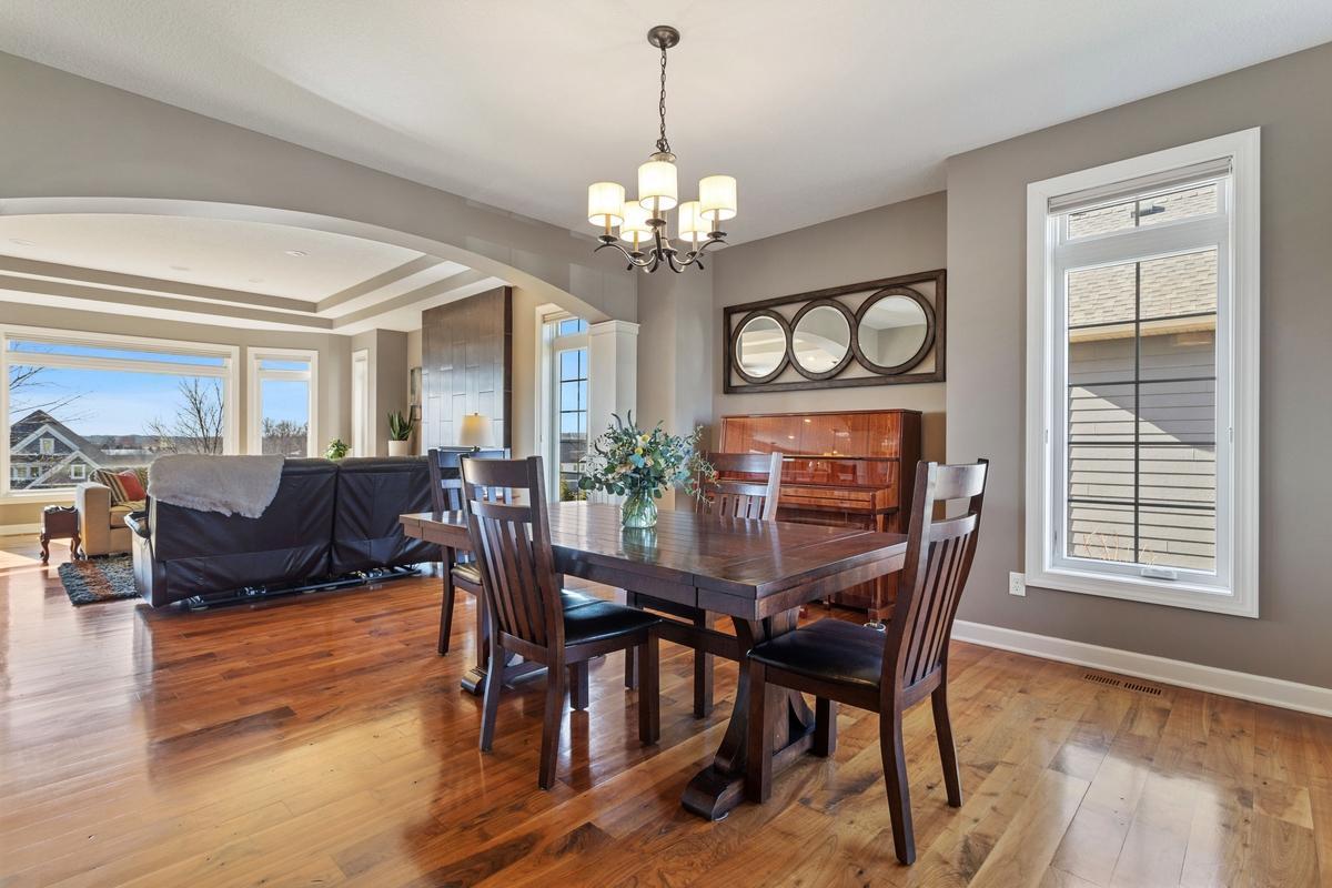 4472 Bluebell Trail S