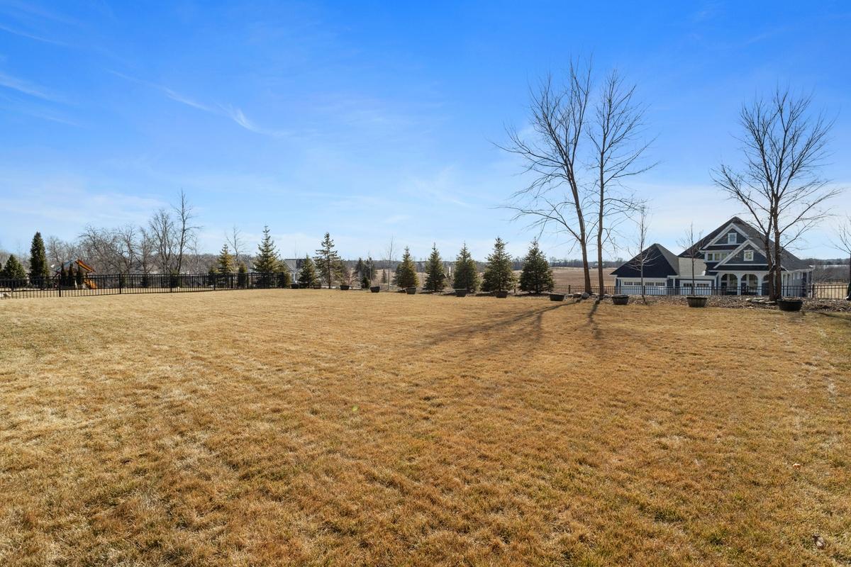 4472 Bluebell Trail S