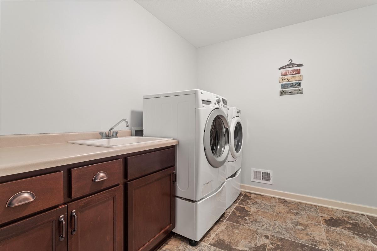 4472 Bluebell Trail S