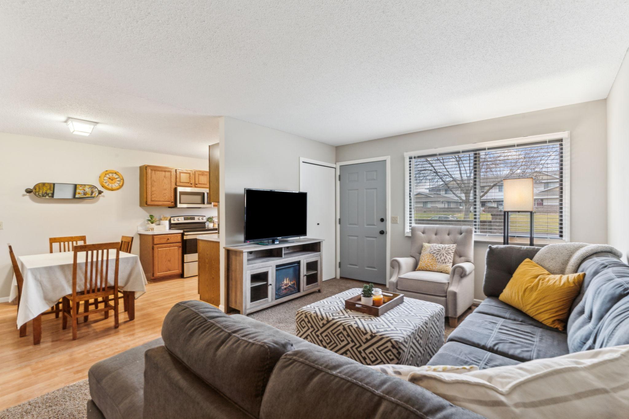 8436 S Pond Trail