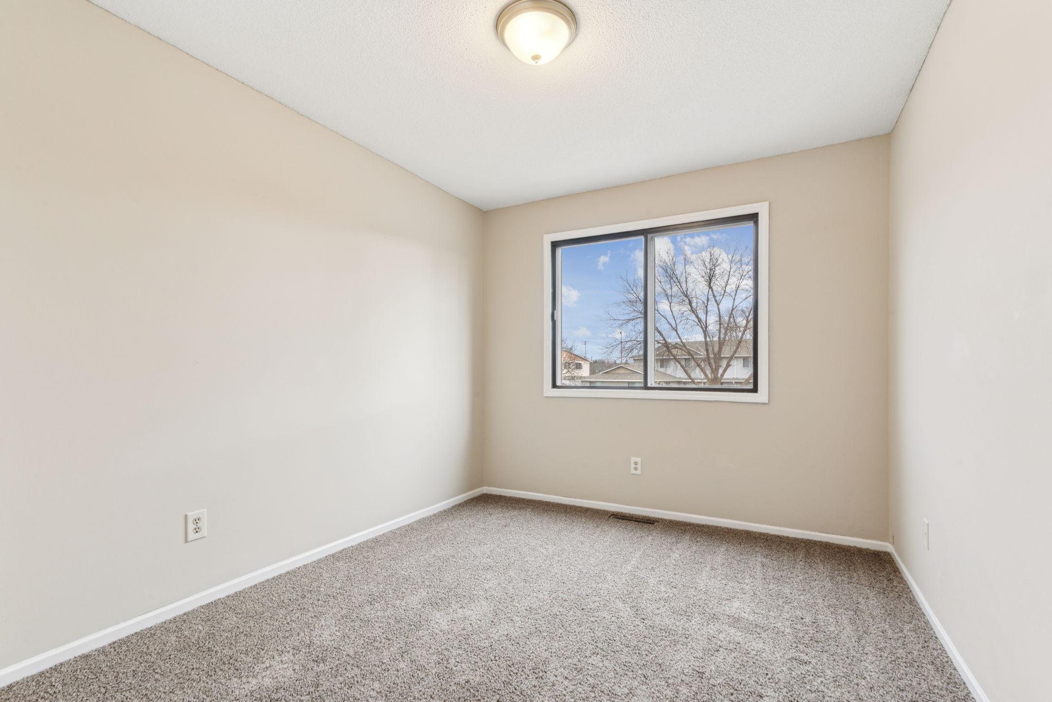 8436 S Pond Trail