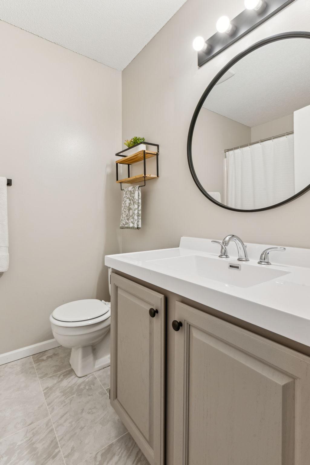 8436 S Pond Trail