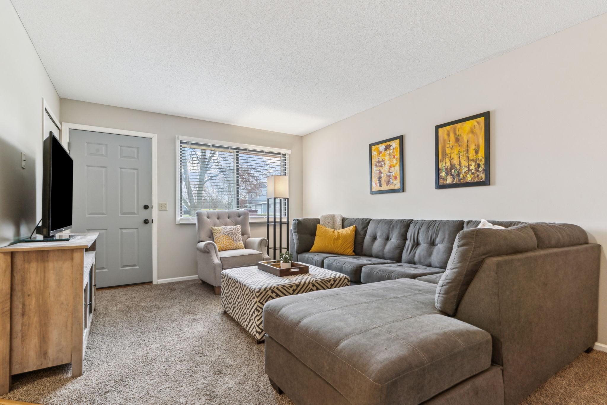 8436 S Pond Trail