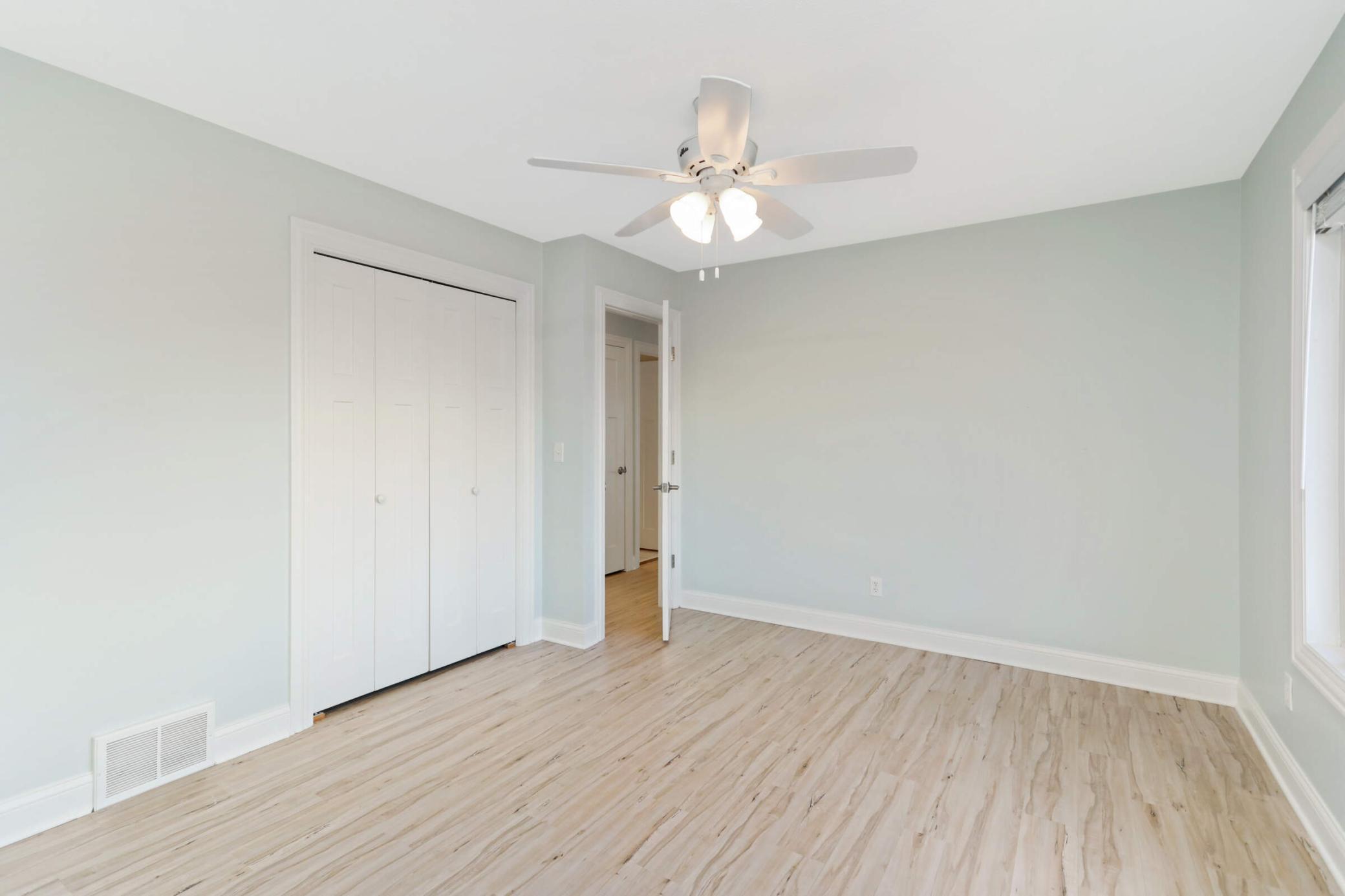 19927 Larkin Road