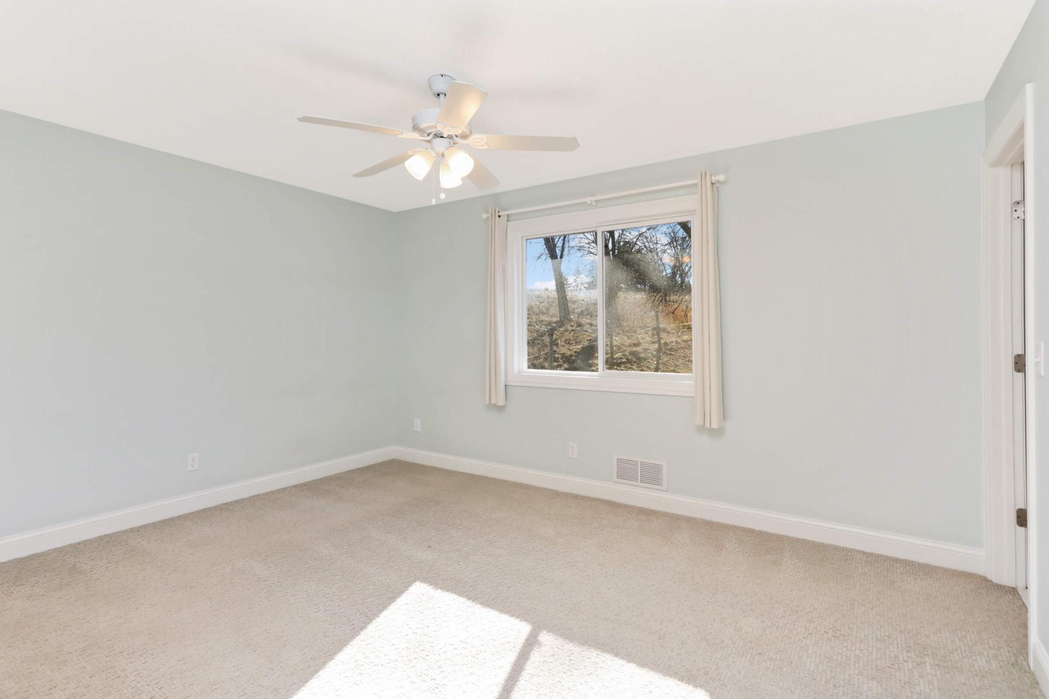 19927 Larkin Road