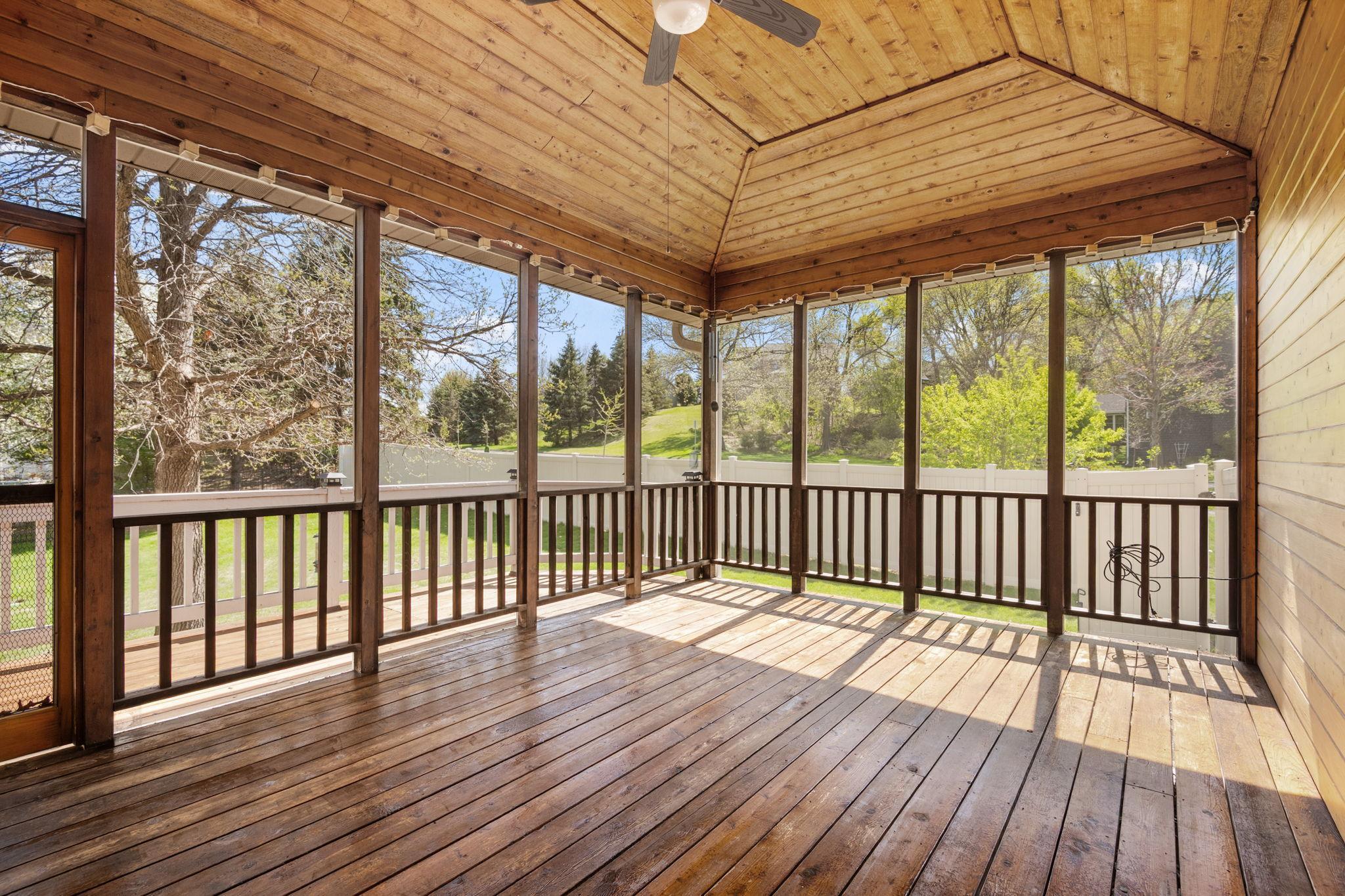 9137 Edinburgh Lane