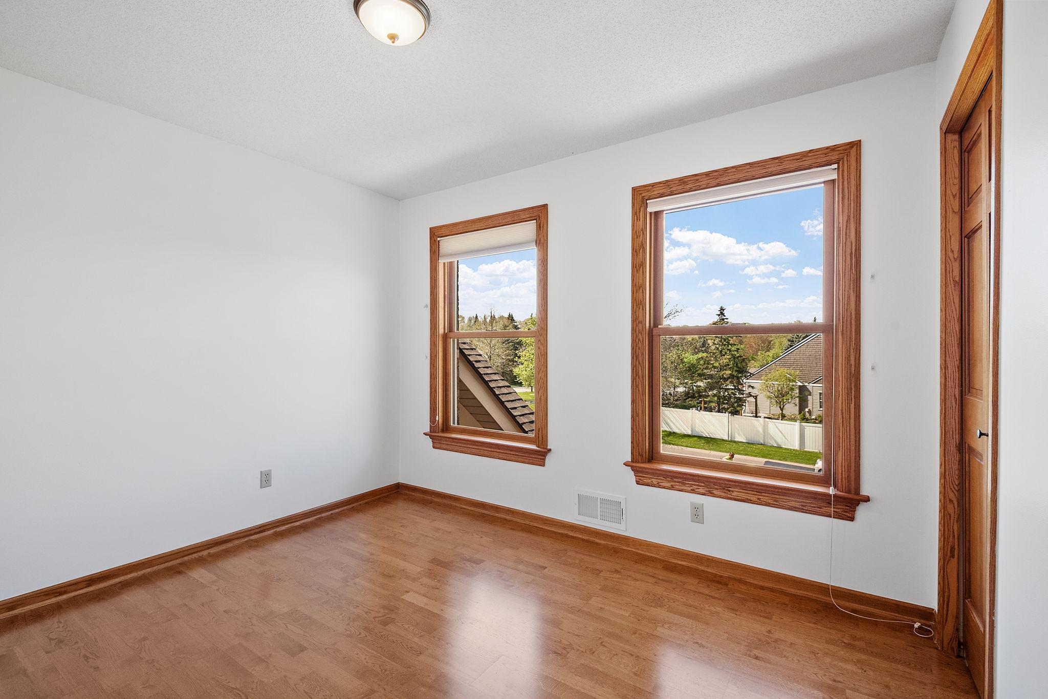 9137 Edinburgh Lane
