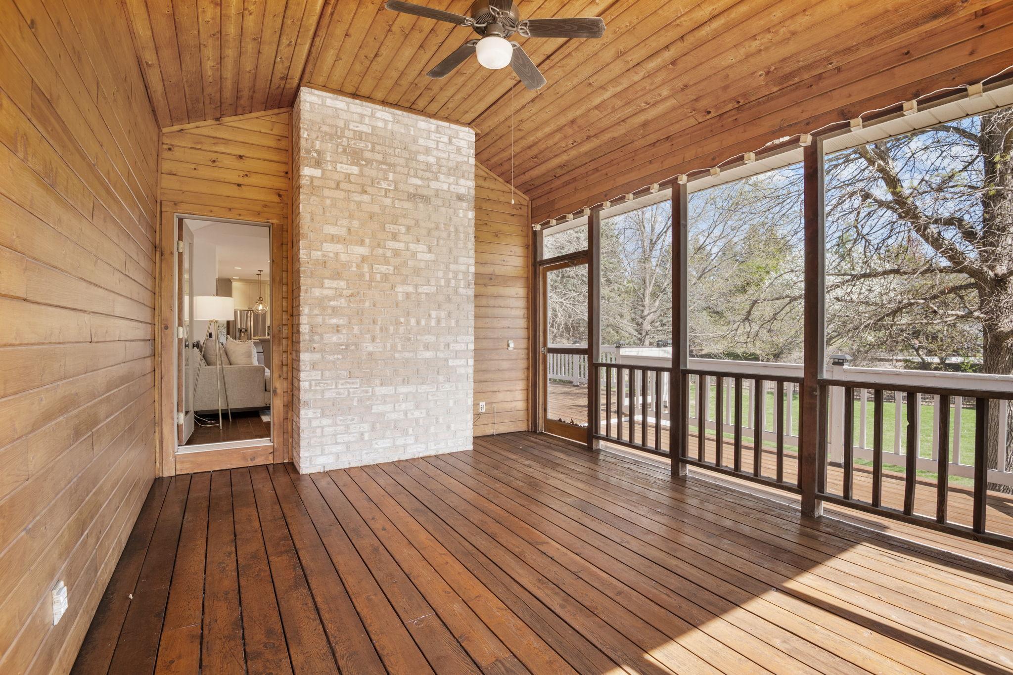 9137 Edinburgh Lane