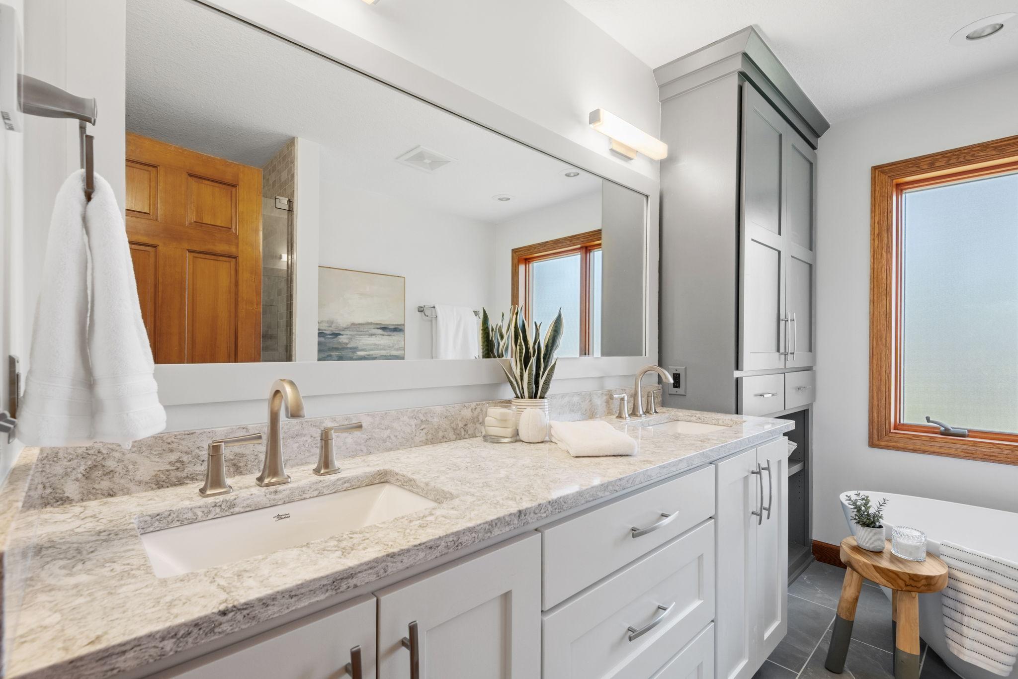 9137 Edinburgh Lane