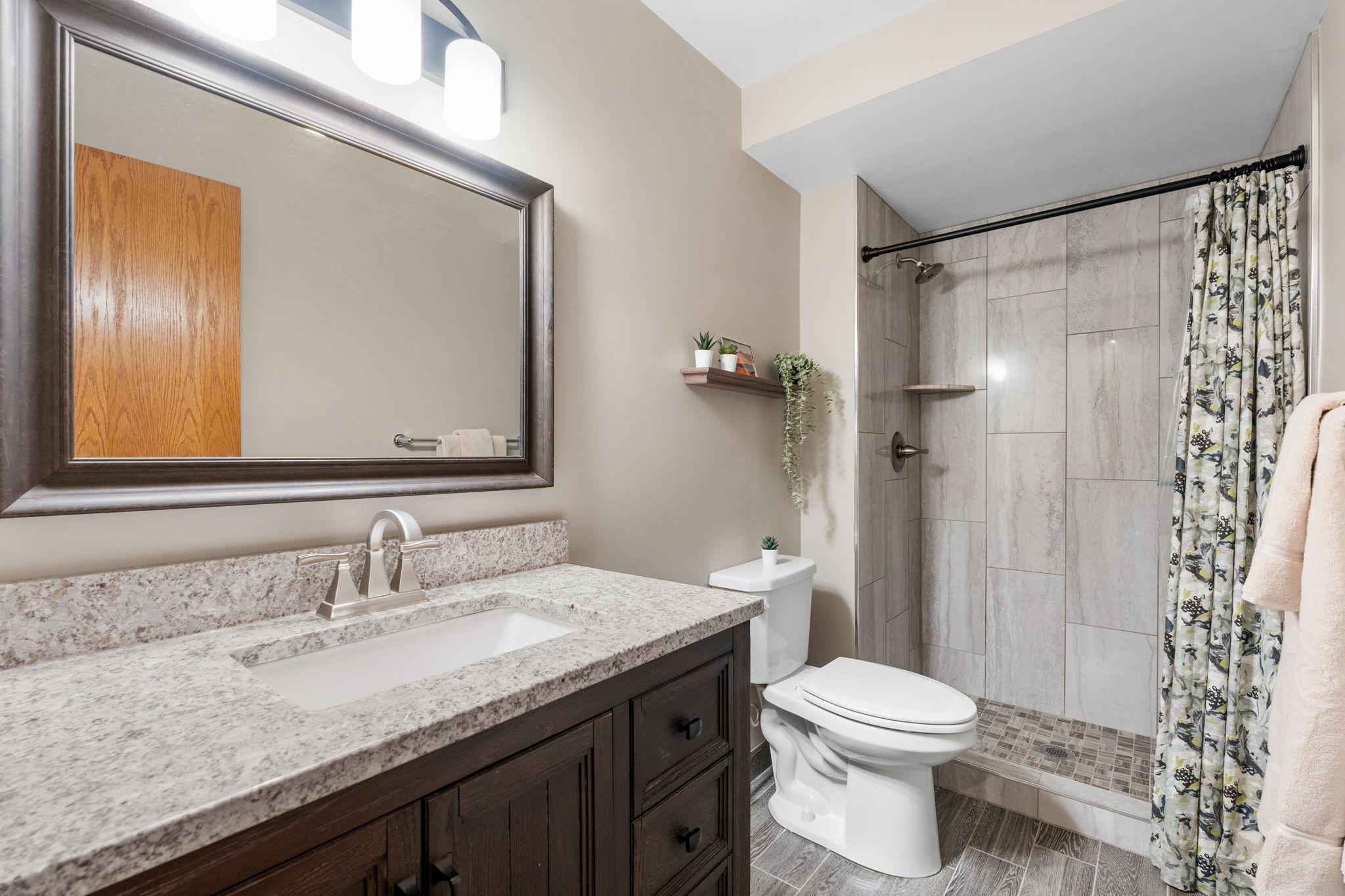 8405 Underwood Lane N