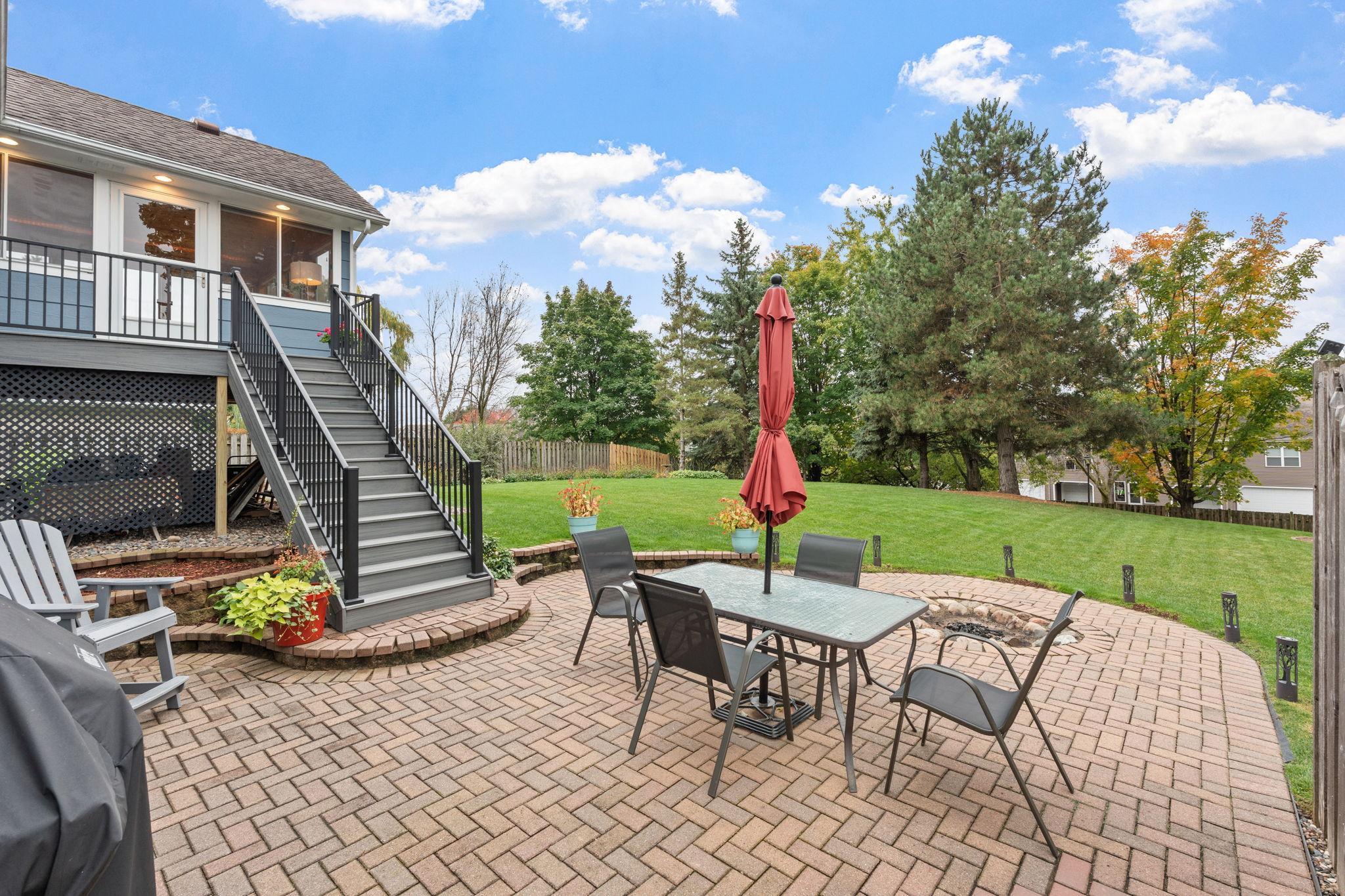 8405 Underwood Lane N