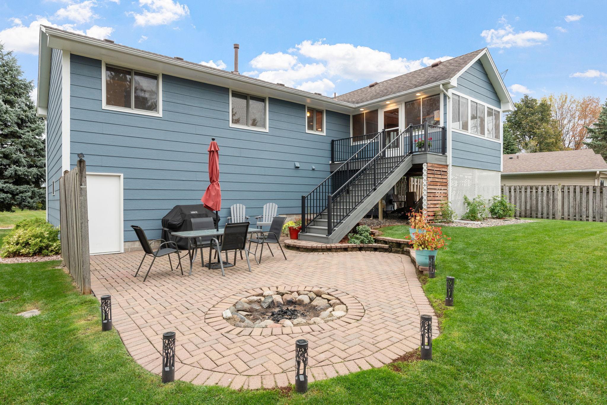 8405 Underwood Lane N